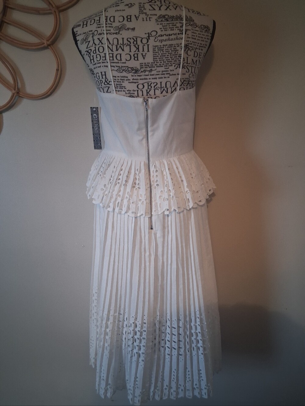 Gianni Bini White Eyelet Midi Dress with Spaghetti Straps Size 4 P2P 16 - Picture 7 of 12